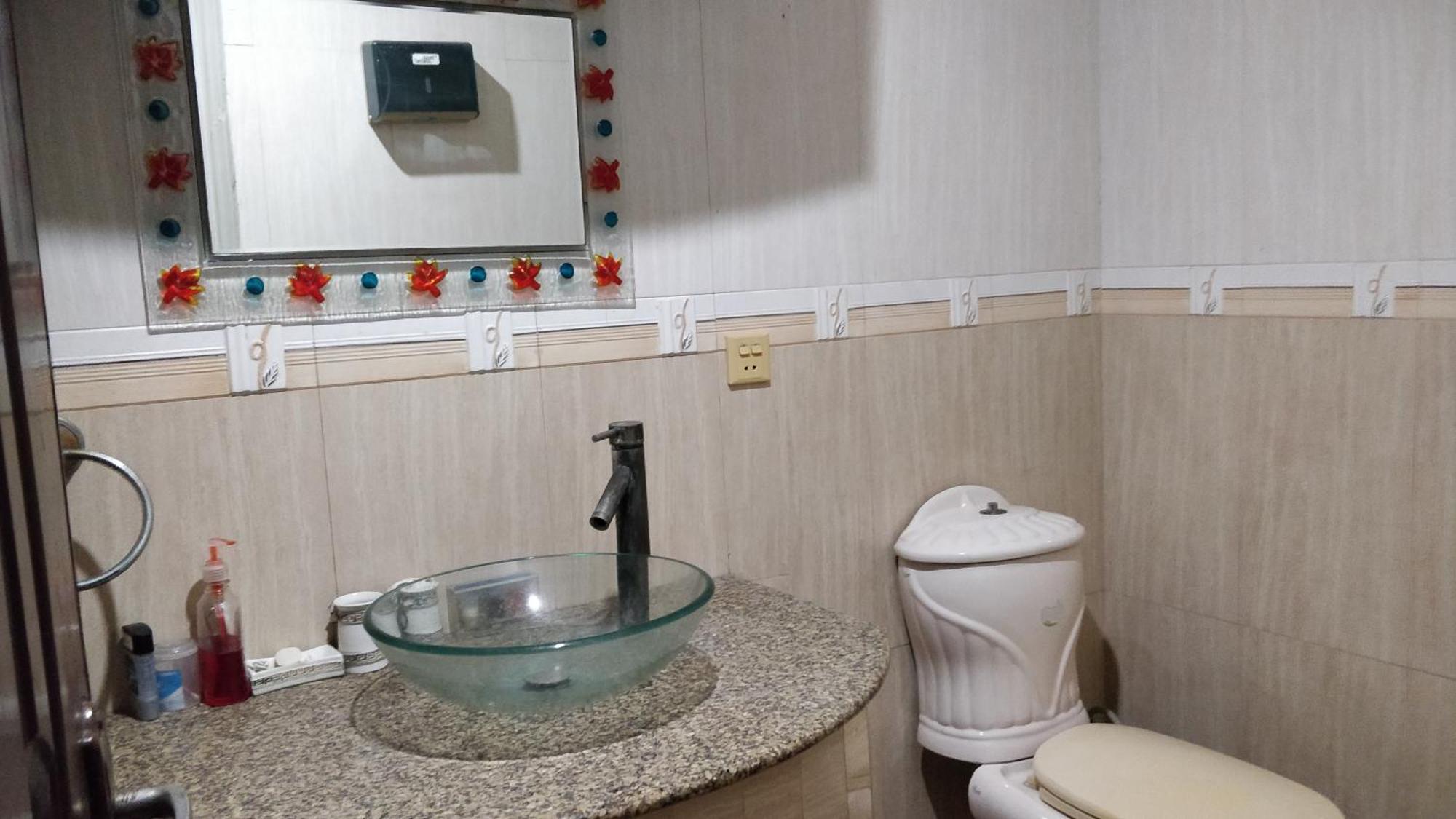 Quick continental Hotel - Jail Road Lahore Zimmer foto